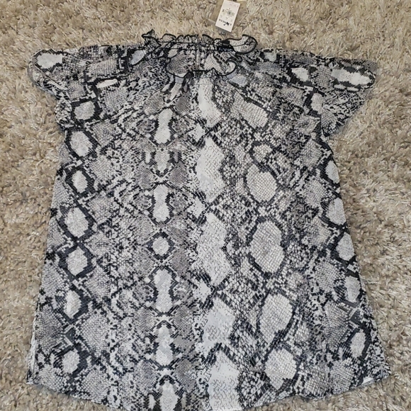 Snakeskin Print top - Picture 4 of 6
